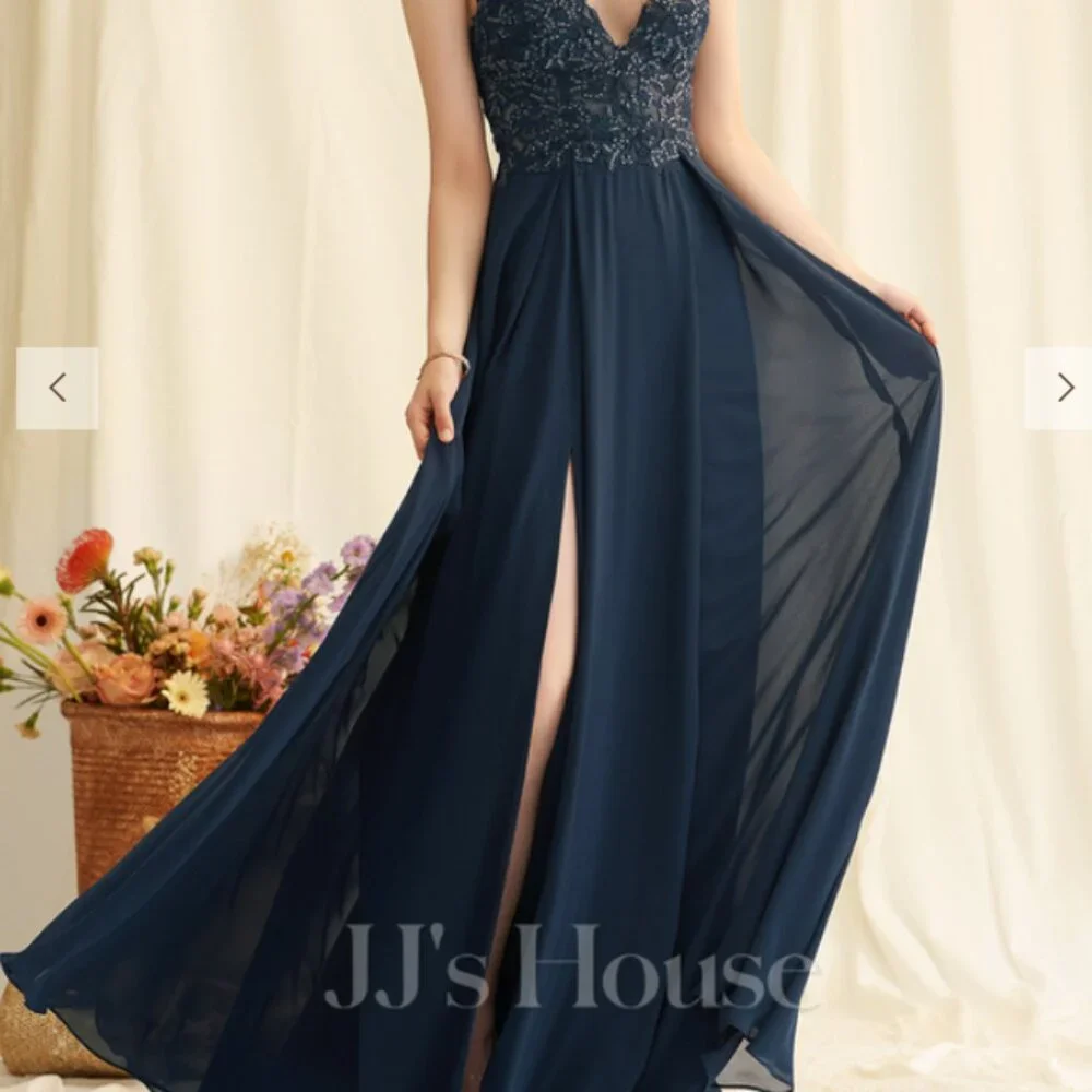Dress - Picture 5 of 11